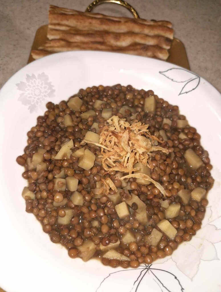 طرز تهیه عدسی با سیب زمینی
